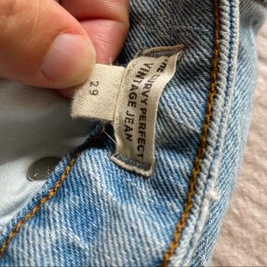 Madewell curvy perfect vintage jeans.